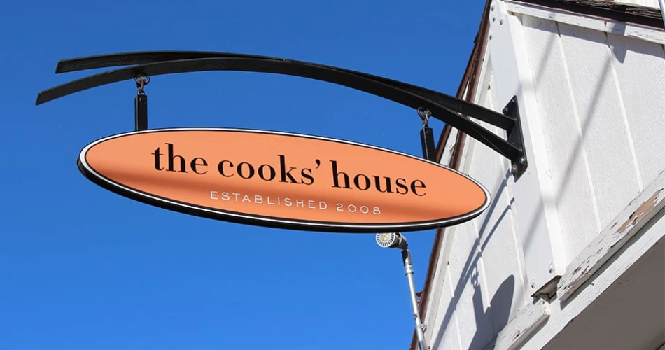Best Restaurants in Traverse City: A Culinary Guide to Michigan’s Hidden Gem
