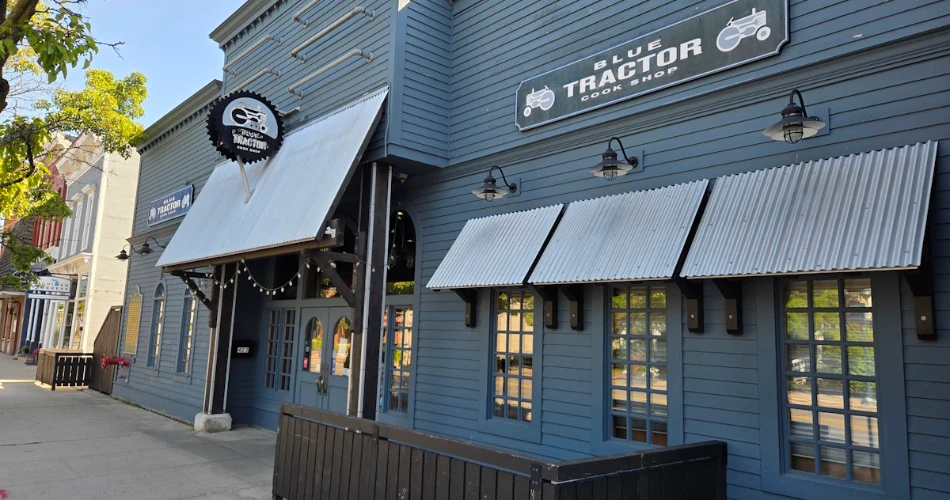 Best Restaurants in Traverse City: A Culinary Guide to Michigan’s Hidden Gem