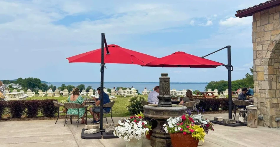 Traverse City Travel Guide: Beaches, Wineries & Adventures in Northern Michigan